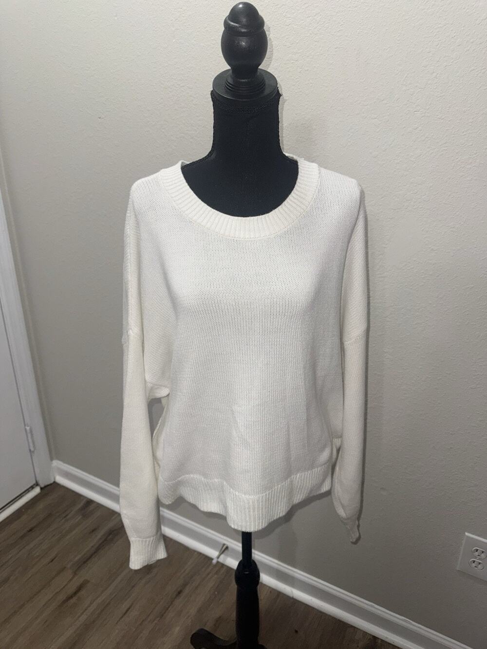 Hollister Crewneck Sweater Womens Large L White Slouchy Drop Shoulder Pullover